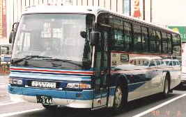 B906